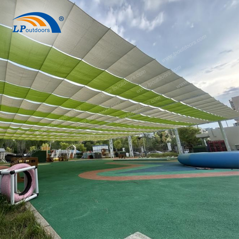 Выдвижная пергола HDPE с долговечной открытой тканью для солнечного укрытия