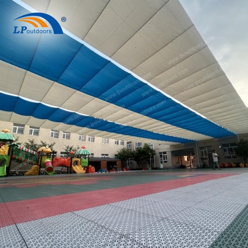 Выдвижная пергола HDPE с долговечной открытой тканью для солнечного укрытия